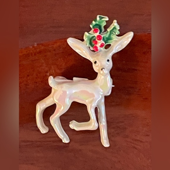 Vintage 1950-1960’s GERRY’S Iridescent Holiday Reindeer Deer Brooch - Picture 8 of 16